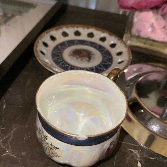 Vintage Tea Cups & Saucers Set of 5 Victorian Courting Couple Made In JapanNOS - Picture 9 of 9